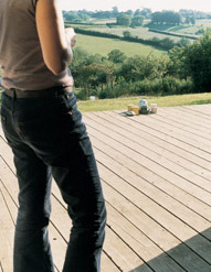 Classic Cottages staff are ready to deal with holiday cottage booking enquirires 7 days a week.