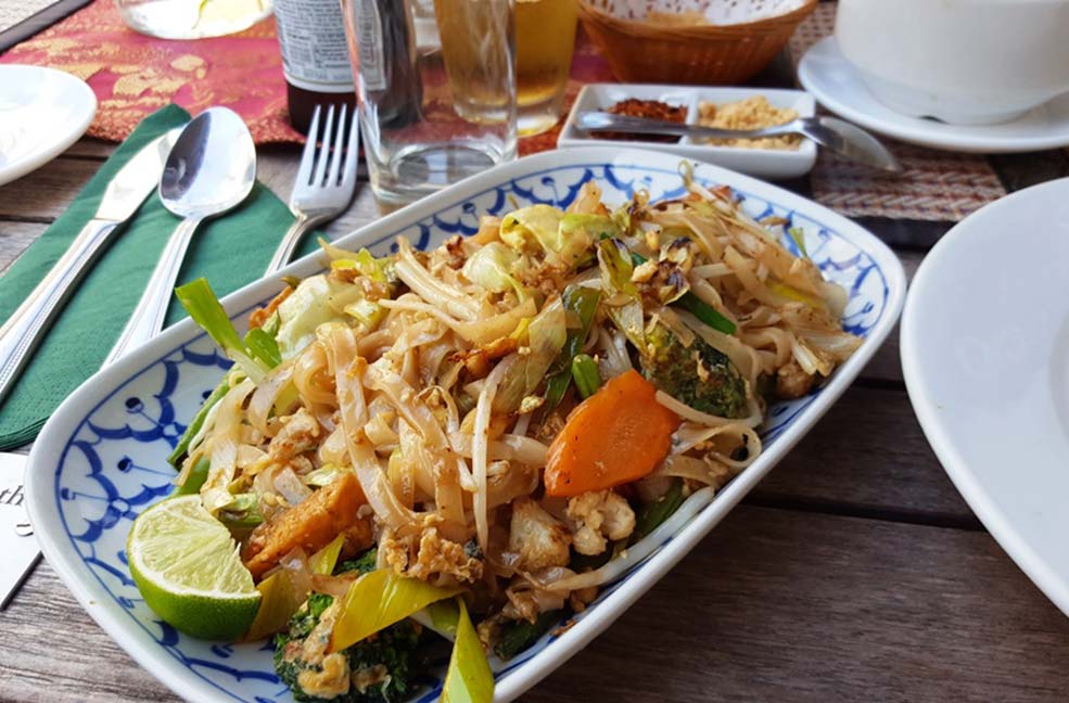 Tempting Thai food at Ocean and Earth, Looe